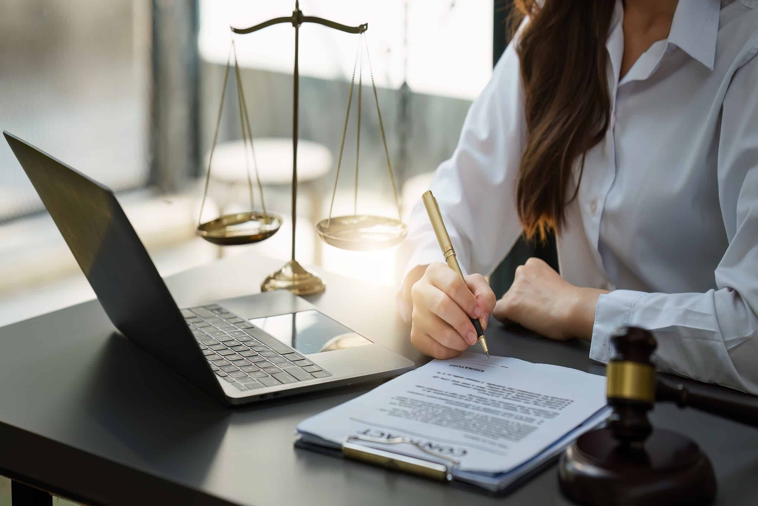Servicio legal de ley de propiedad horizontal Quito